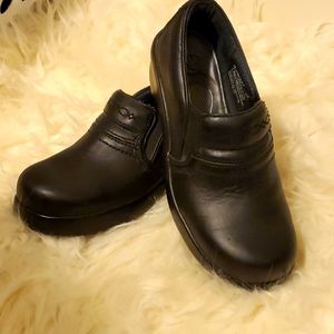 ARIAT clogs with steel toe